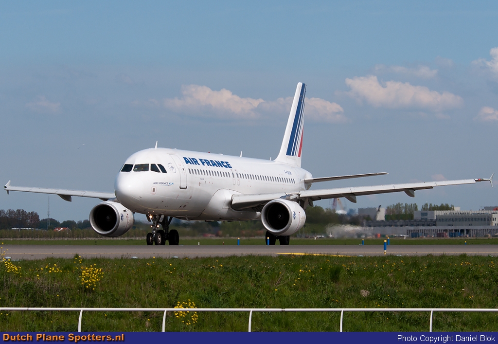 F-GKXM Airbus A320 Air France by Daniel Blok