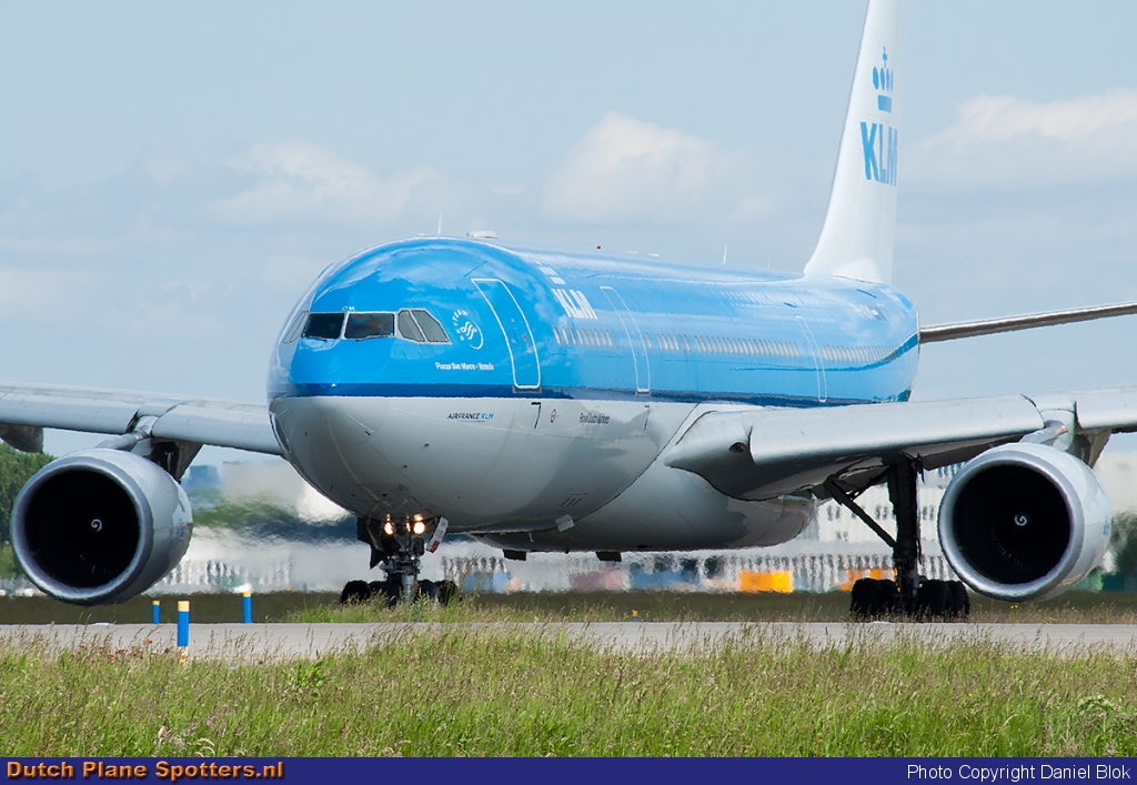 PH-AOM Airbus A330-200 KLM Royal Dutch Airlines by Daniel Blok