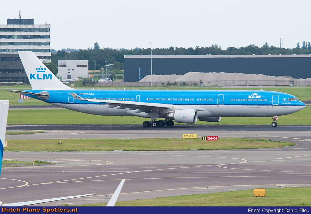 PH-AKA Airbus A330-300 KLM Royal Dutch Airlines by Daniel Blok