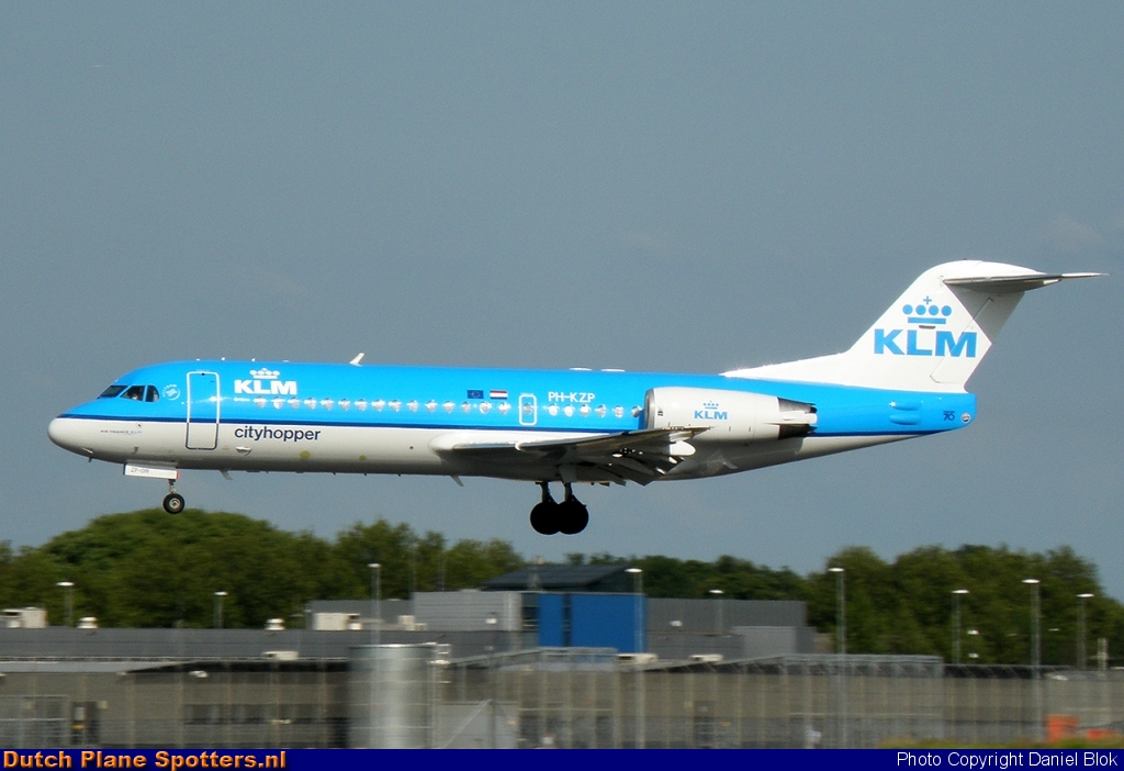 PH-KZP Fokker 70 KLM Cityhopper by Daniel Blok