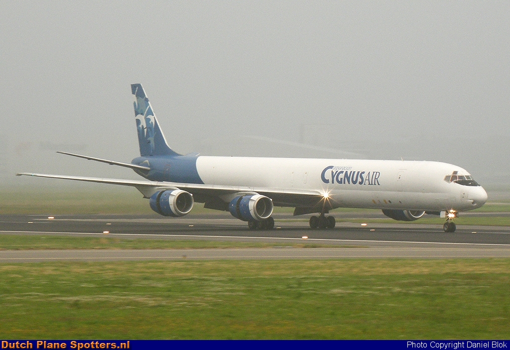 EC-IGZ Douglas DC8-73 Cygnus Air by Daniel Blok