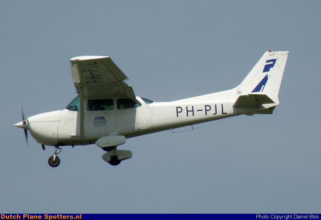 PH-PJL Cessna 172 Skyhawk Polder Aviation by Daniel Blok