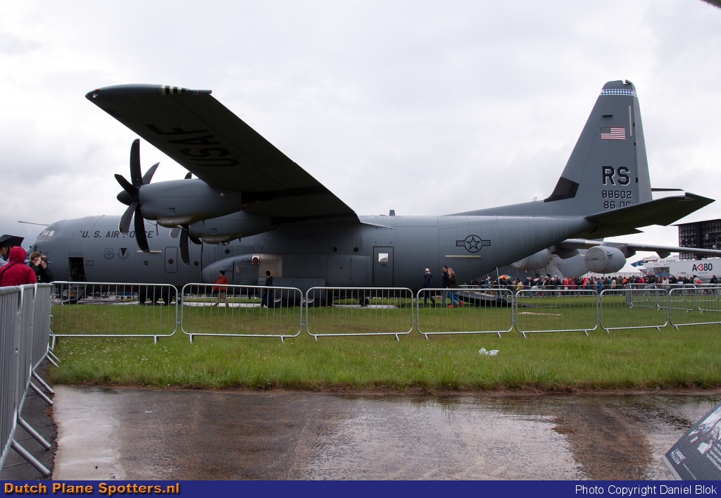 08-8602 Lockheed C-130 Hercules MIL - US Air Force by Daniel Blok