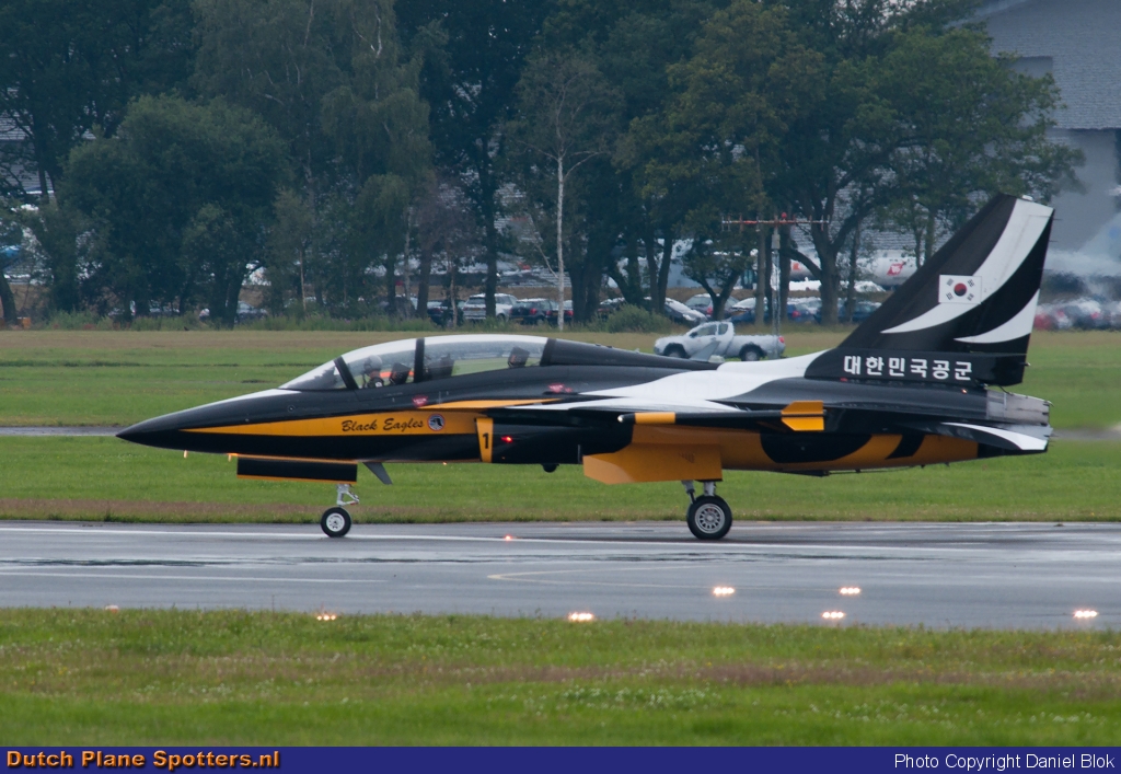 10-0058 KAI T-50 Golden Eagle MIL - South Korean Air Force (Black Eagles) by Daniel Blok