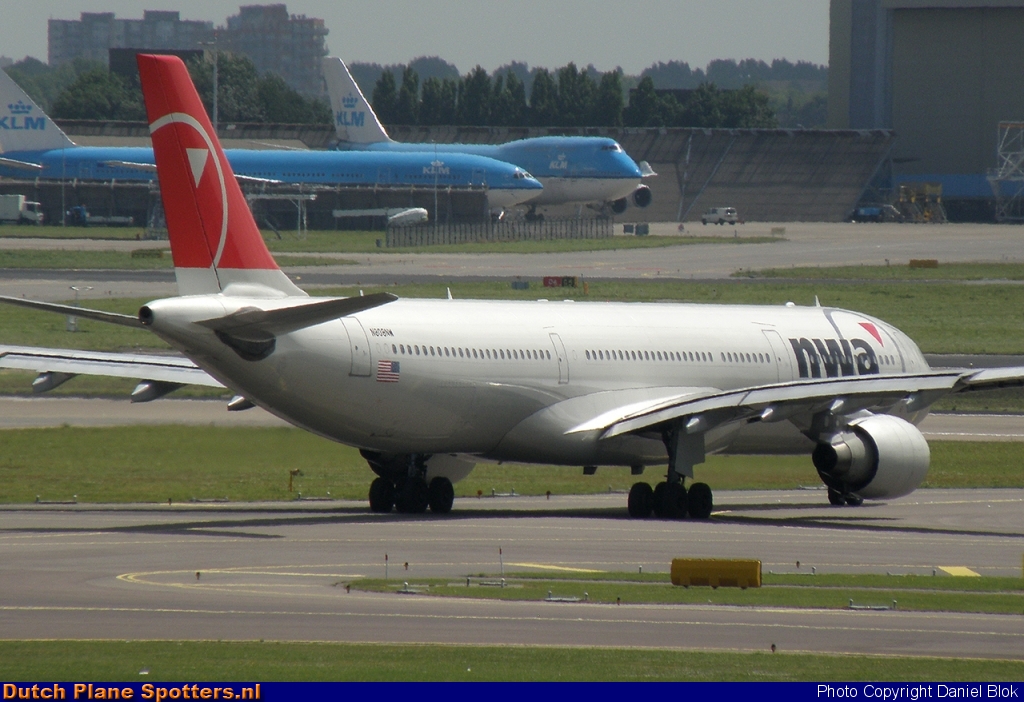 N808NW Airbus A330-300 Northwest Airlines by Daniel Blok