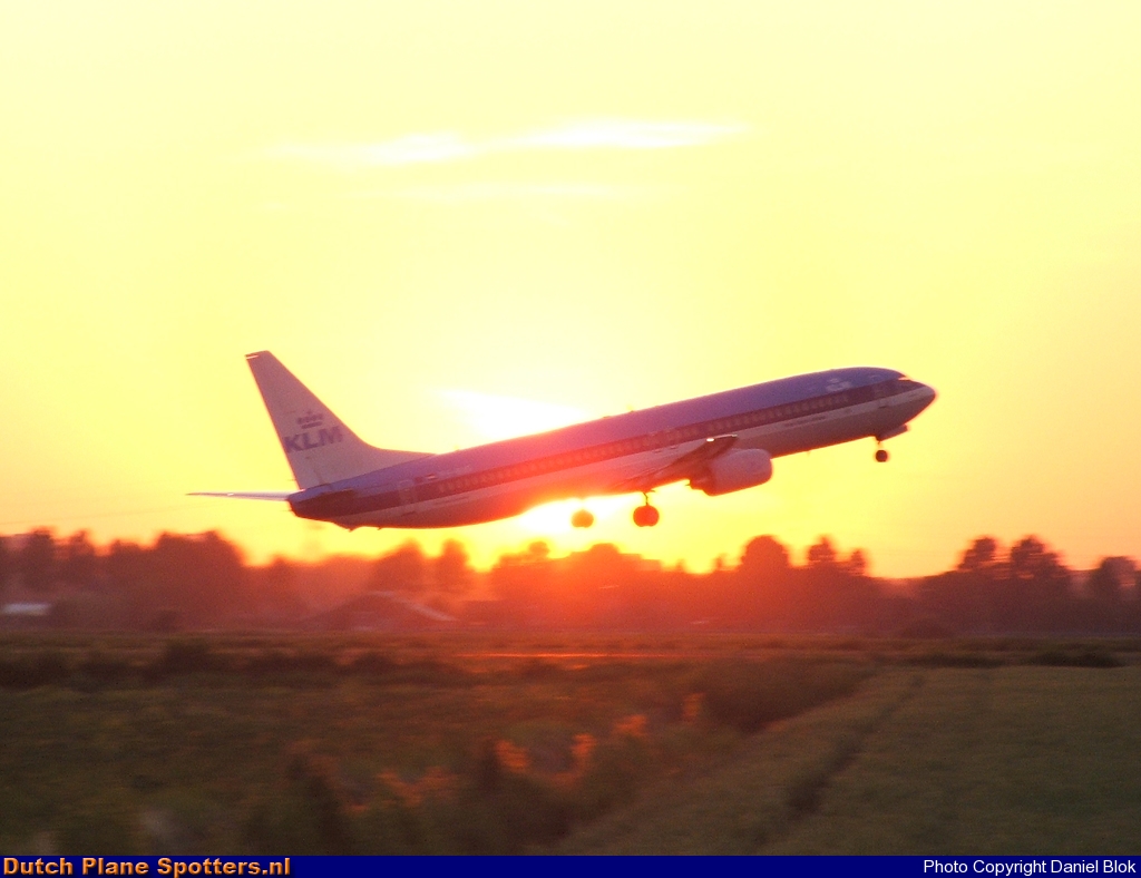  Boeing 737-800 KLM Royal Dutch Airlines by Daniel Blok