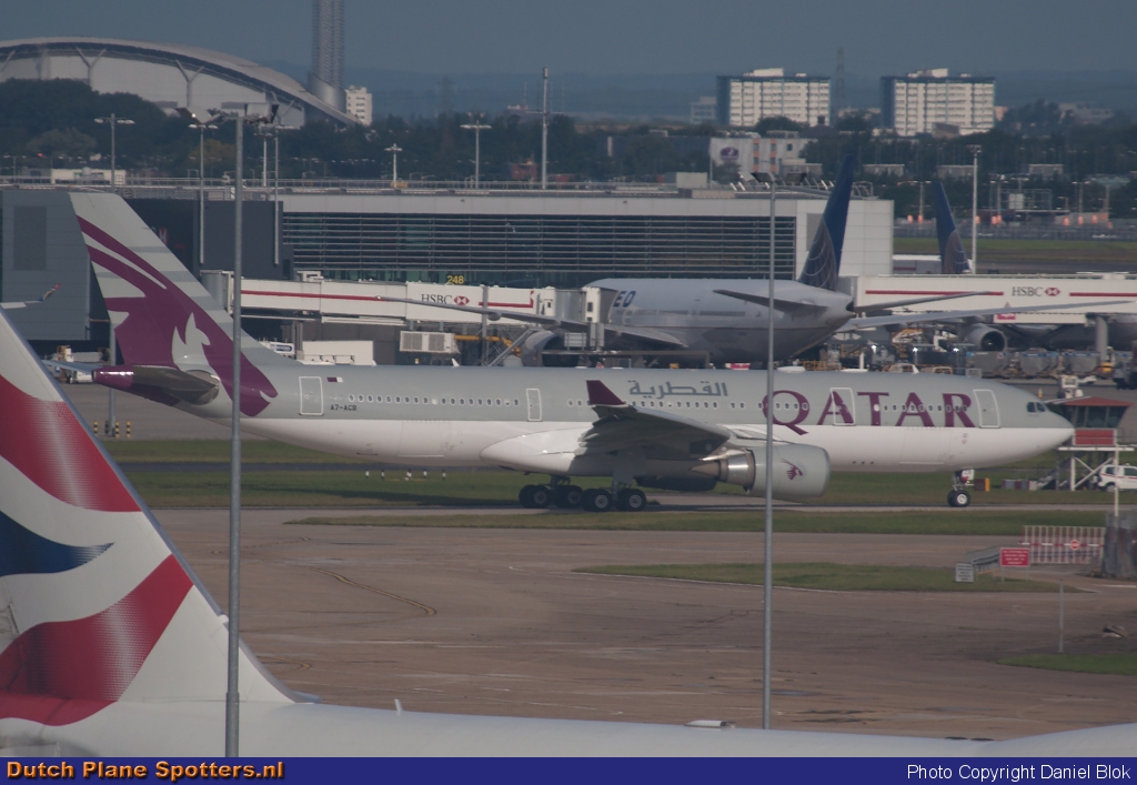 A7-ACB Airbus A330-200 Qatar Airways by Daniel Blok