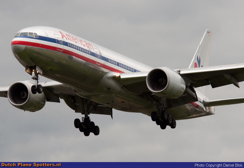 N798AN Boeing 777-200 American Airlines by Daniel Blok