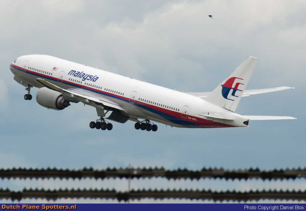 9M-MRE Boeing 777-200 Malaysia Airlines by Daniel Blok