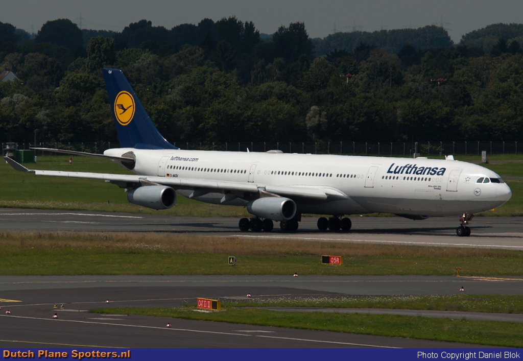 D-AIGV Airbus A340-300 Lufthansa by Daniel Blok