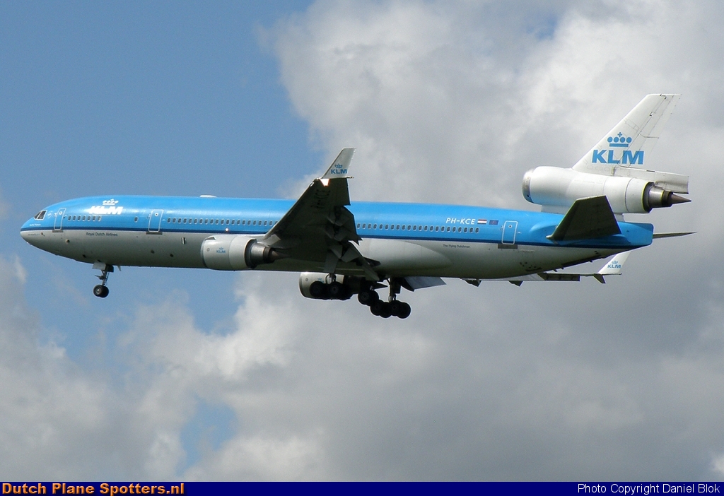 PH-KCE McDonnell Douglas MD-11 KLM Royal Dutch Airlines by Daniel Blok