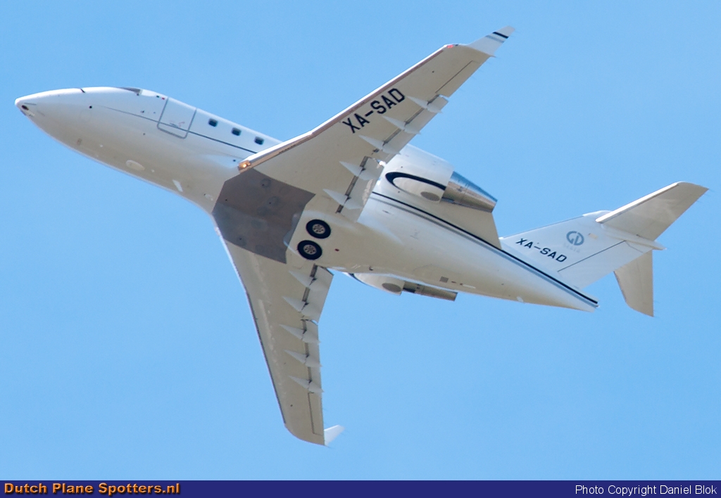 XA-SAD Bombardier Challenger 600 Private by Daniel Blok