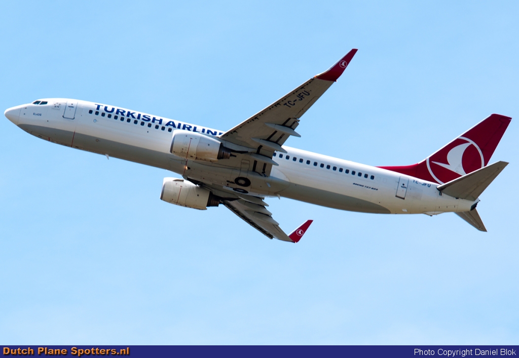 TC-JFU Boeing 737-800 Turkish Airlines by Daniel Blok
