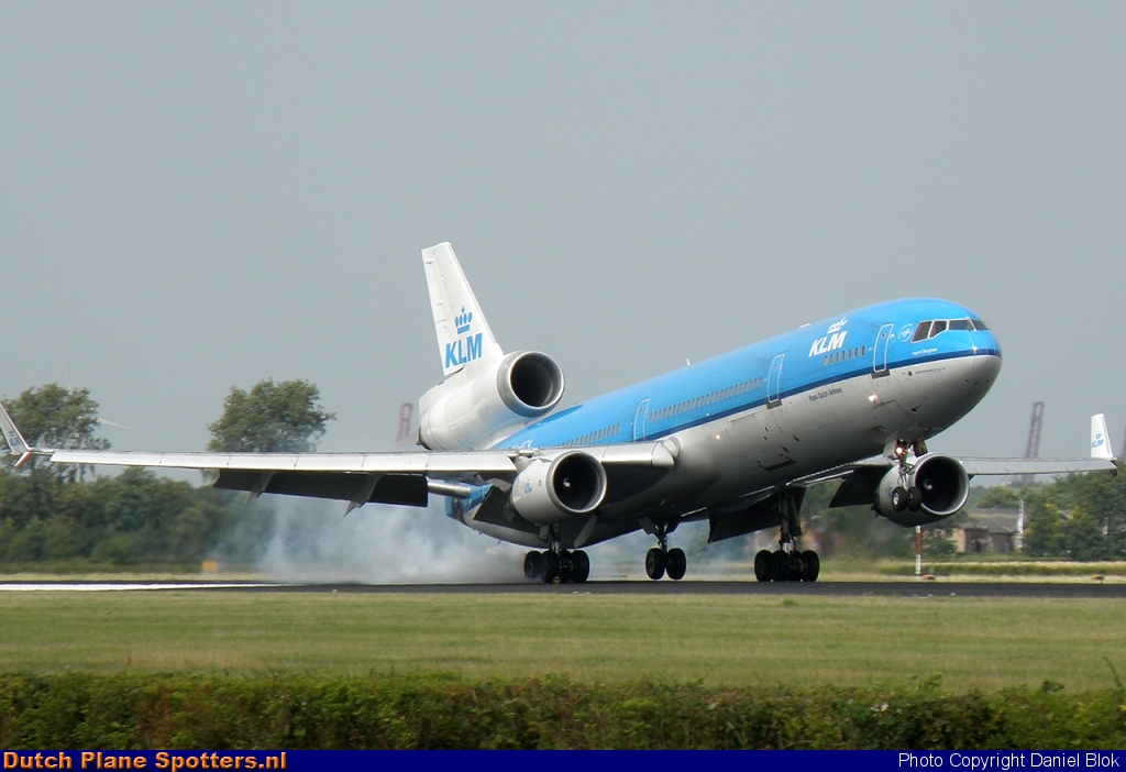 PH-KCK McDonnell Douglas MD-11 KLM Royal Dutch Airlines by Daniel Blok