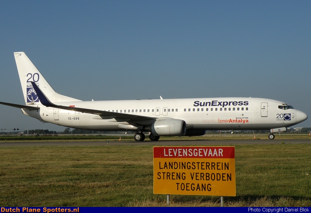TC-SUU Boeing 737-800 SunExpress by Daniel Blok