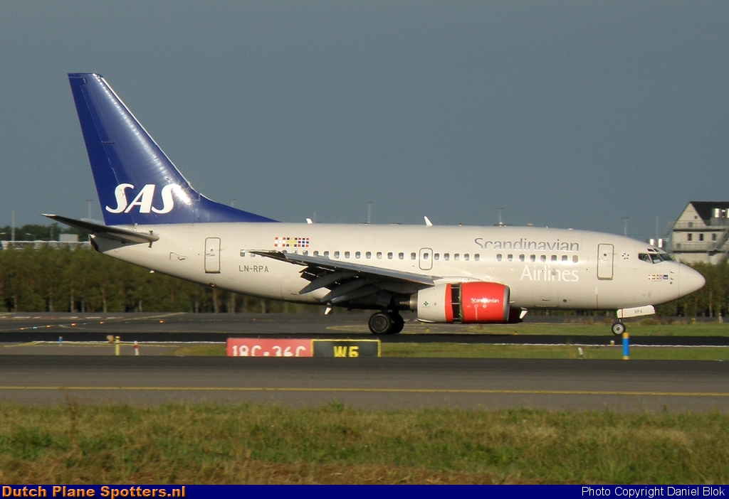 LN-RPA Boeing 737-600 SAS Scandinavian Airlines by Daniel Blok