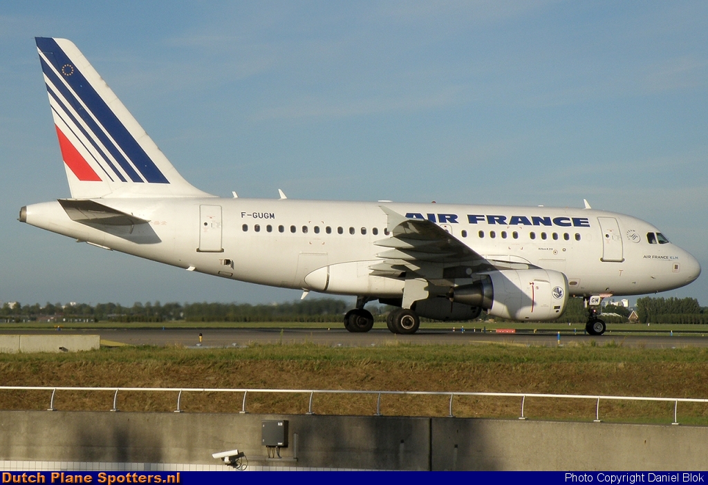F-GUGM Airbus A318 Air France by Daniel Blok