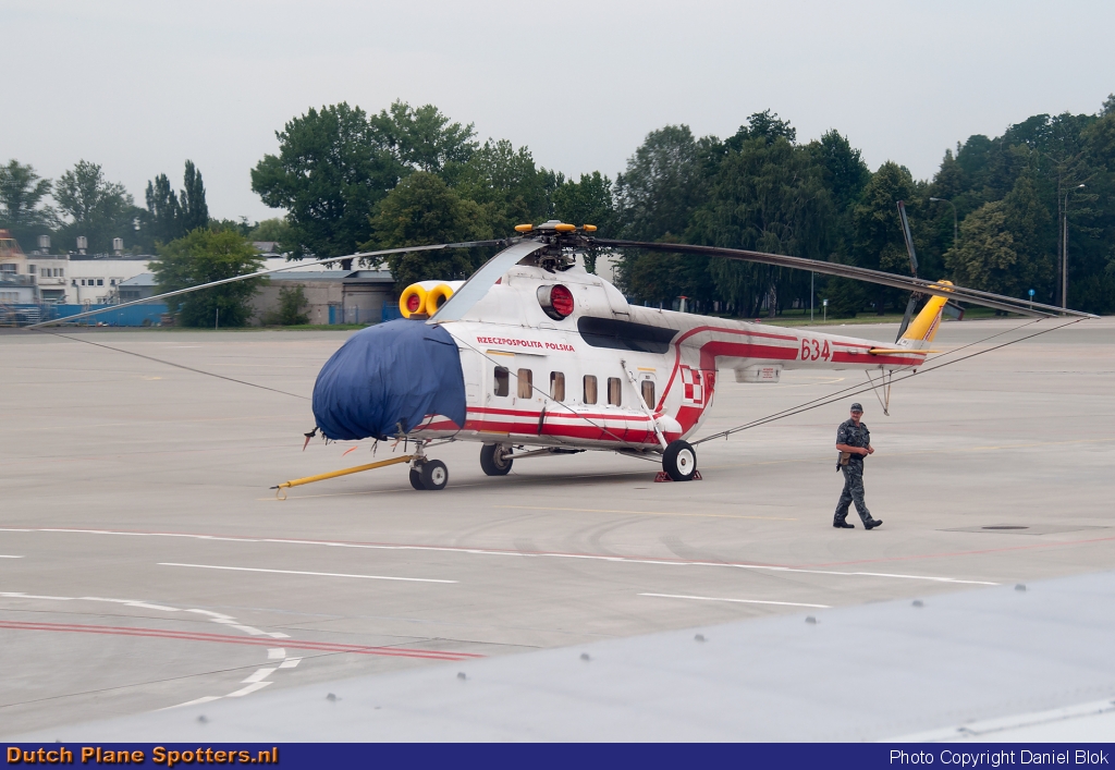 634 Mil Mi-8 MIL - Polish Air Force by Daniel Blok