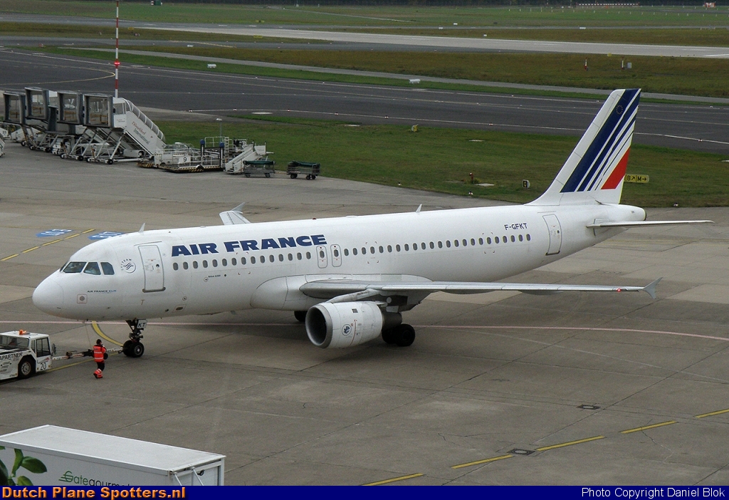 F-GFKT Airbus A320 Air France by Daniel Blok