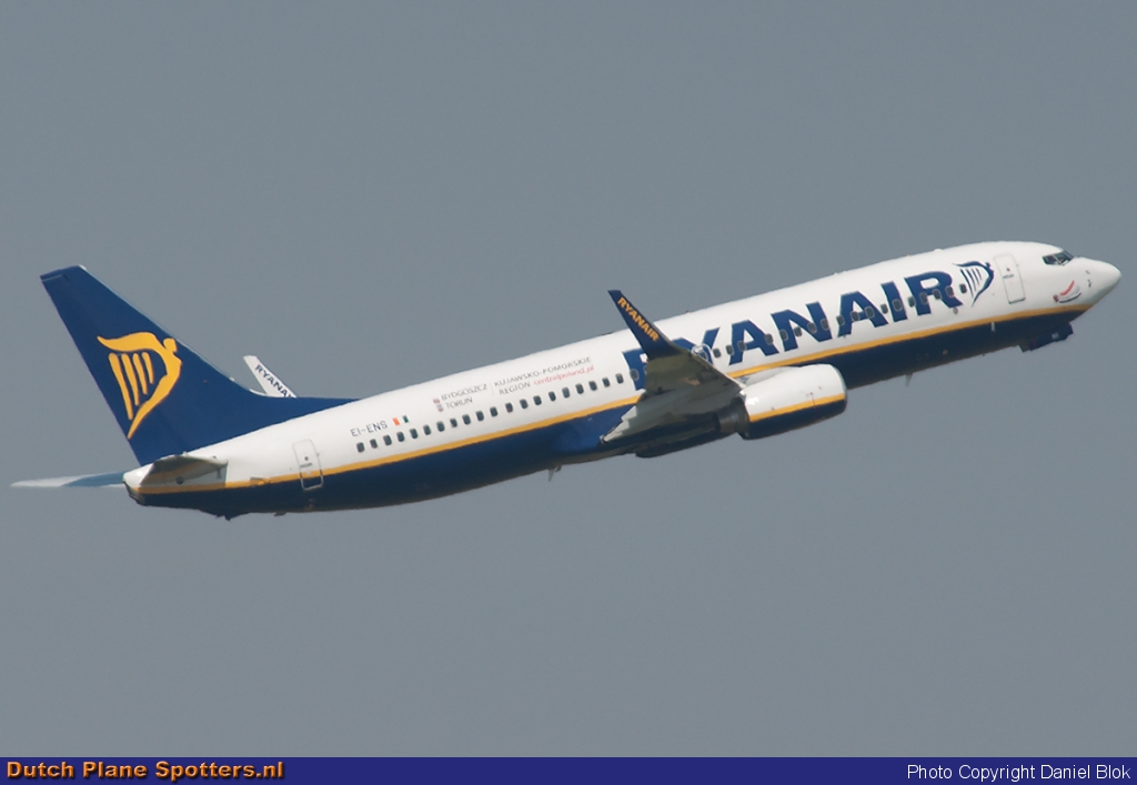 EI-ENS Boeing 737-800 Ryanair by Daniel Blok