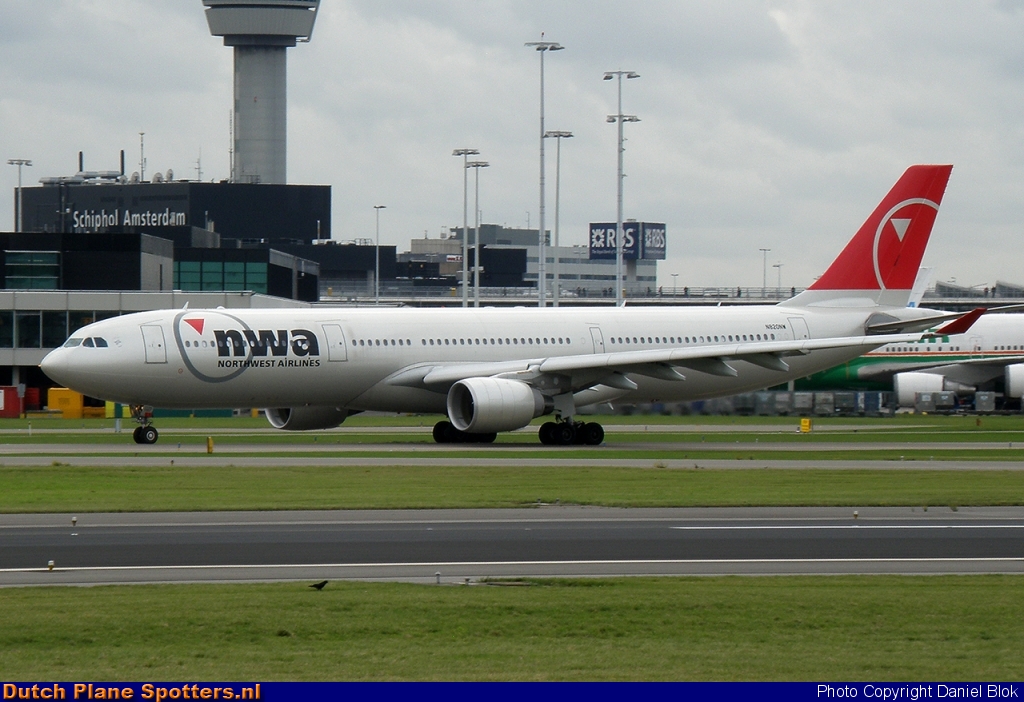 N820NW Airbus A330-300 Northwest Airlines by Daniel Blok