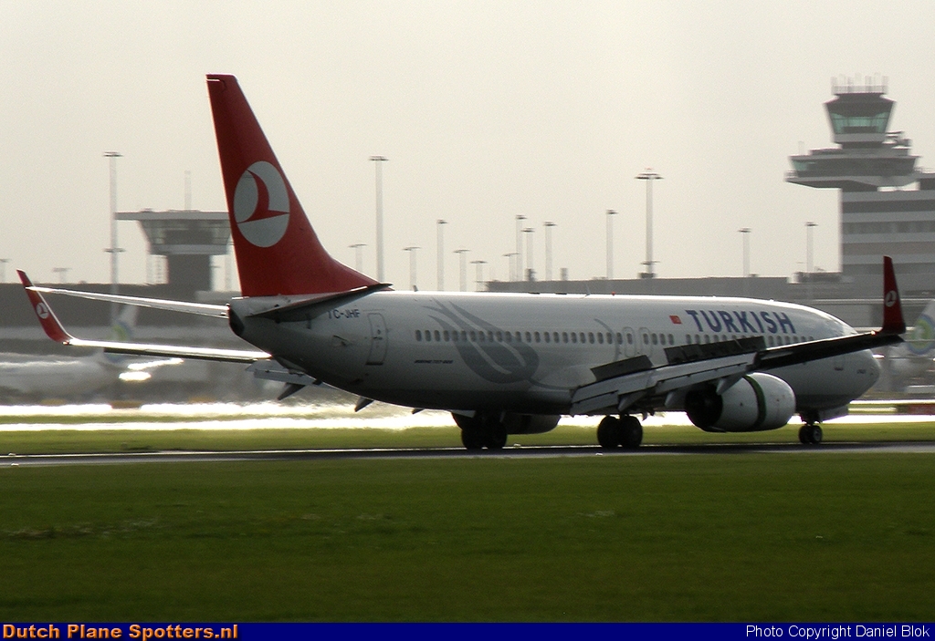 TC-JFH Boeing 737-800 Turkish Airlines by Daniel Blok