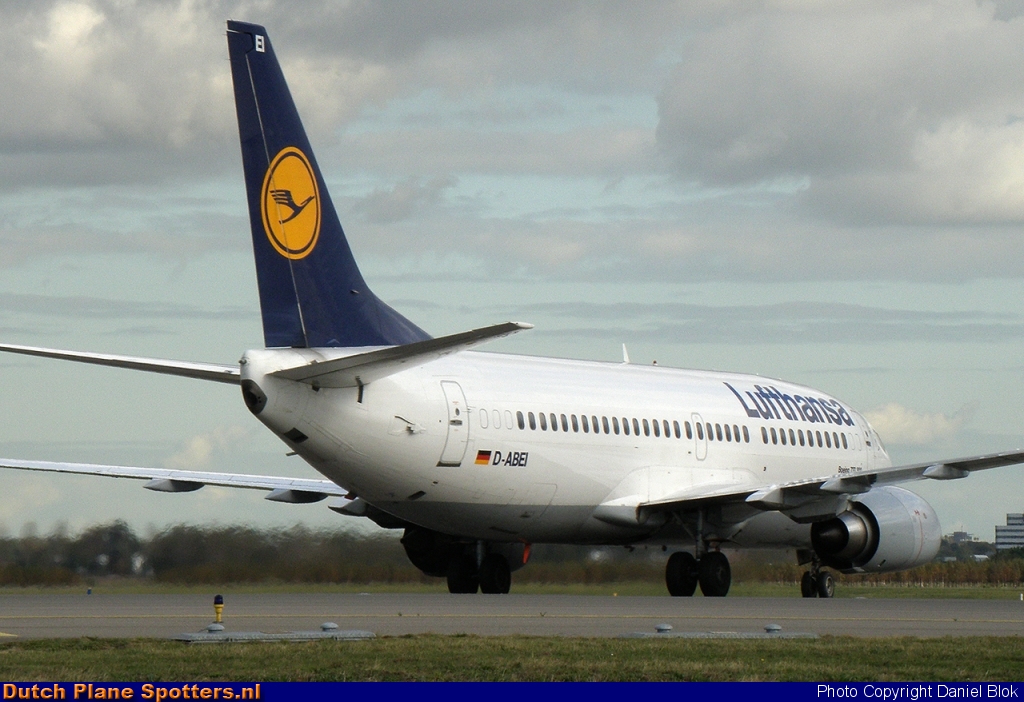 D-ABEI Boeing 737-300 Lufthansa by Daniel Blok