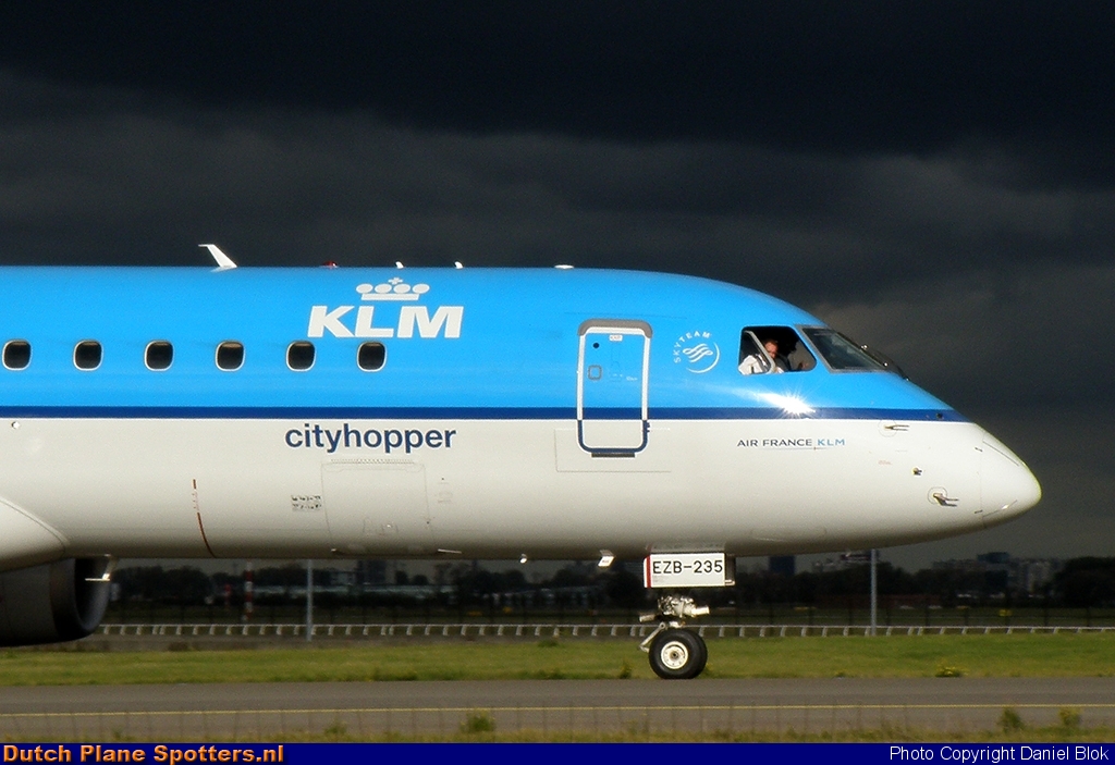 PH-EZB Embraer 190 KLM Cityhopper by Daniel Blok