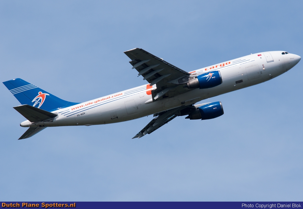 TC-KZV Airbus A300 ULS Air Cargo by Daniel Blok