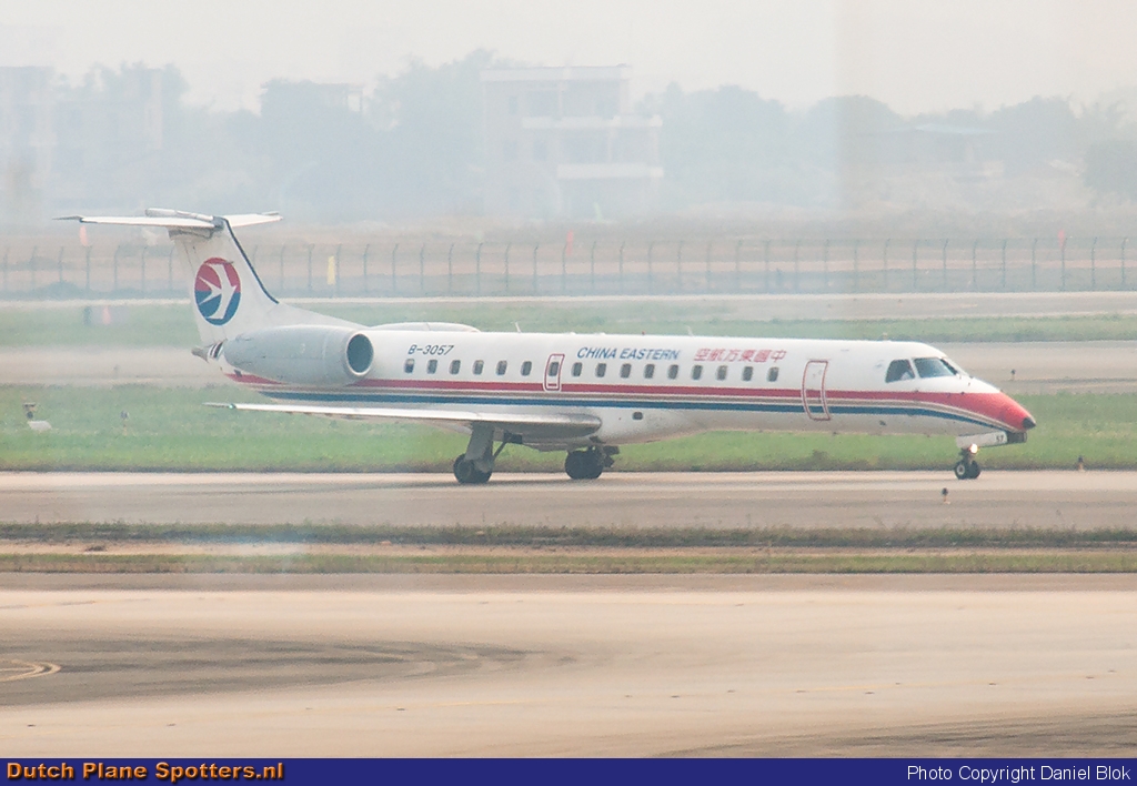 B-3057 Embraer 145 China Eastern Airlines by Daniel Blok