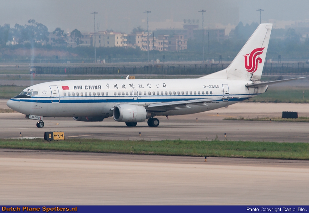 B-2580 Boeing 737-300 Air China by Daniel Blok