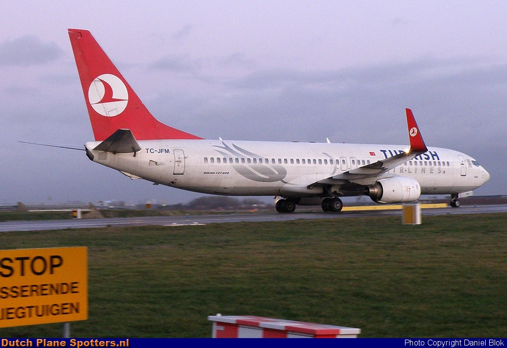 TC-JFM Boeing 737-800 Turkish Airlines by Daniel Blok
