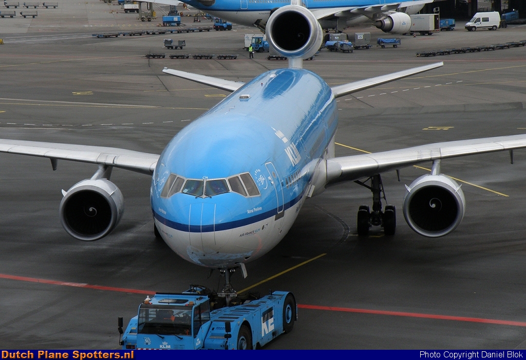PH-KCH McDonnell Douglas MD-11 KLM Royal Dutch Airlines by Daniel Blok