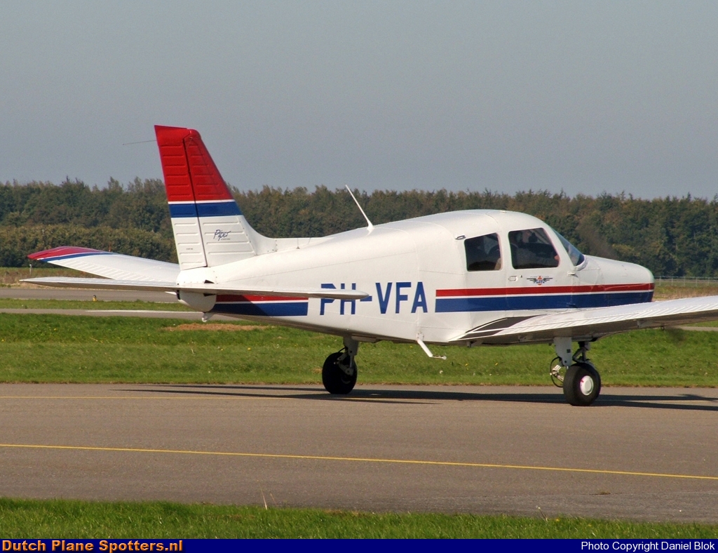 PH-VFA Piper PA-28 Cherokee Vliegclub Flevo by Daniel Blok