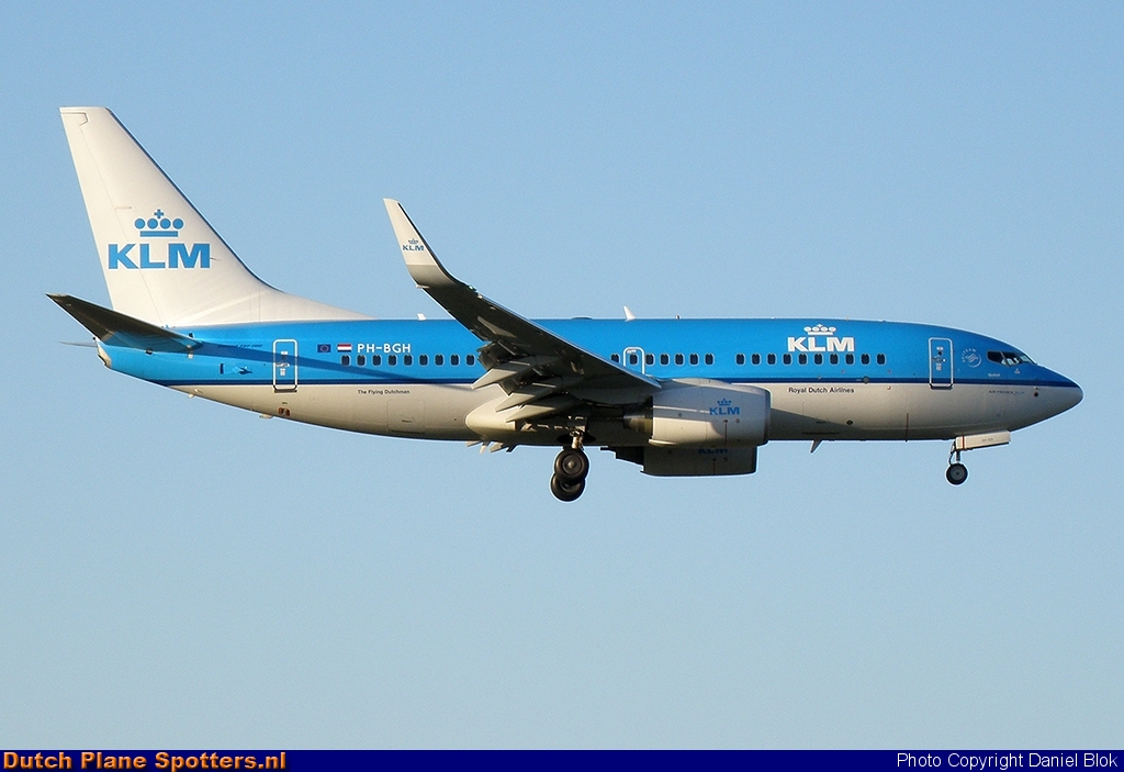 PH-BGH Boeing 737-700 KLM Royal Dutch Airlines by Daniel Blok