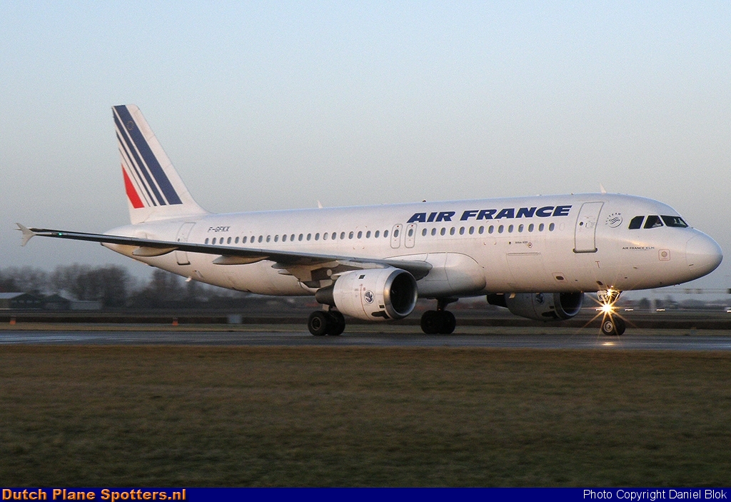 F-GFKX Airbus A320 Air France by Daniel Blok