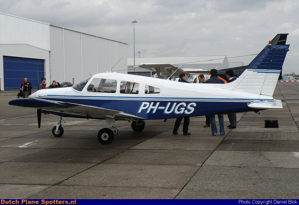 PH-UGS Piper PA-28 Warrior II Private by Daniel Blok