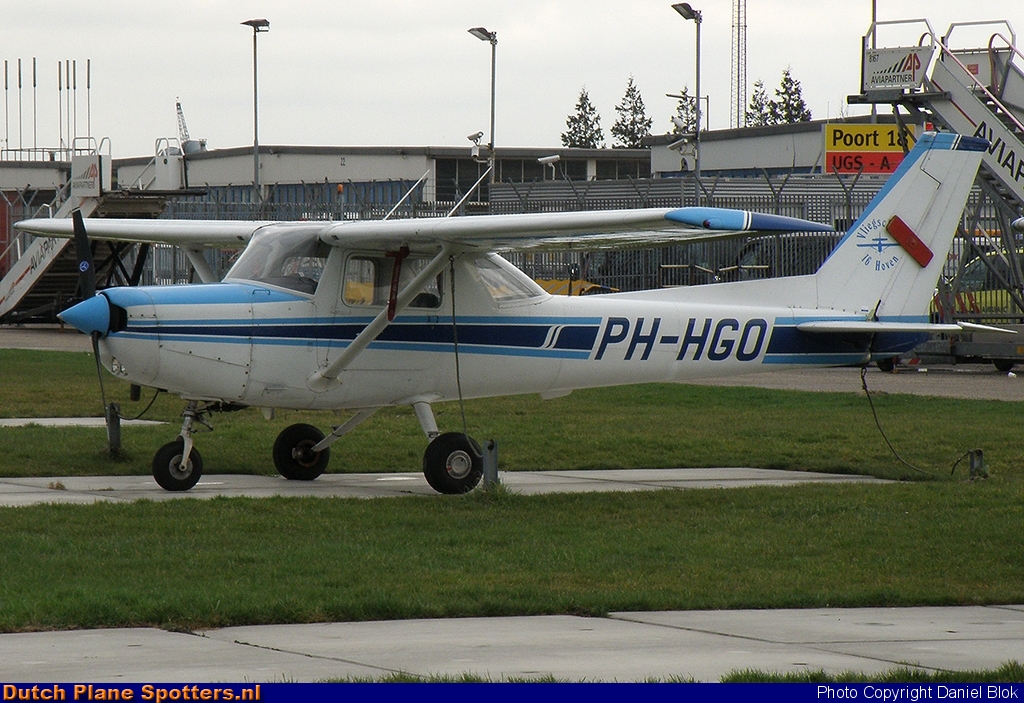 PH-HGO Cessna 152 Stichting Vliegschool Zestienhoven by Daniel Blok