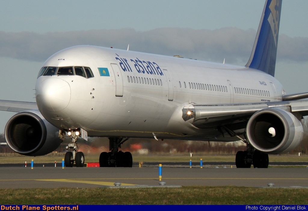 P4-KCA Boeing 767-300 Air Astana by Daniel Blok