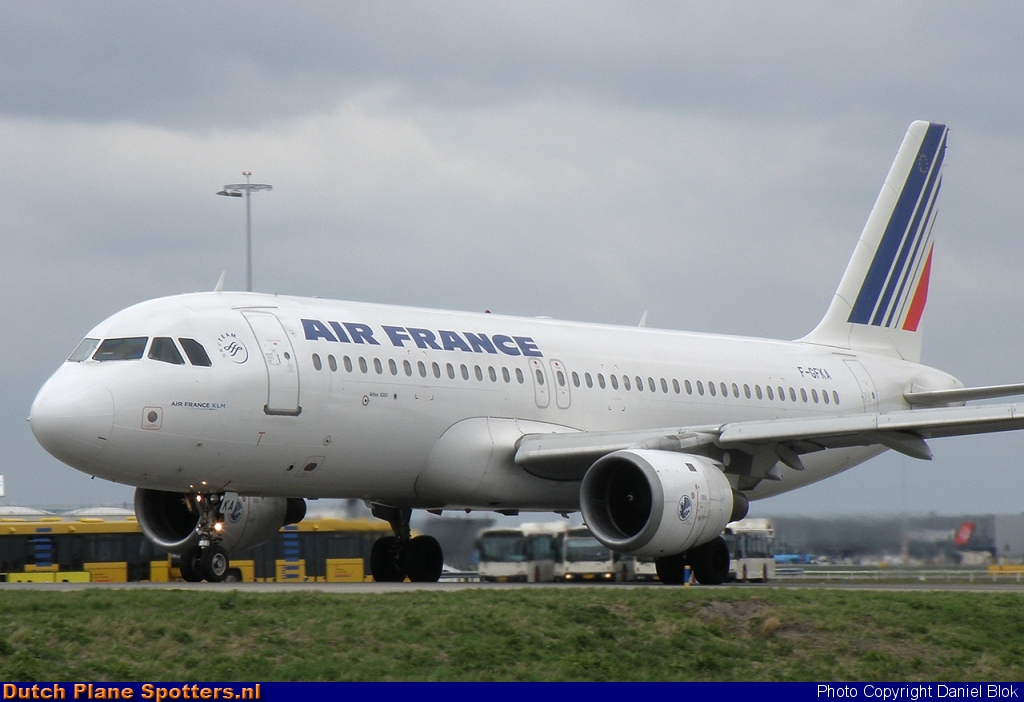 F-GFKA Airbus A320 Air France by Daniel Blok
