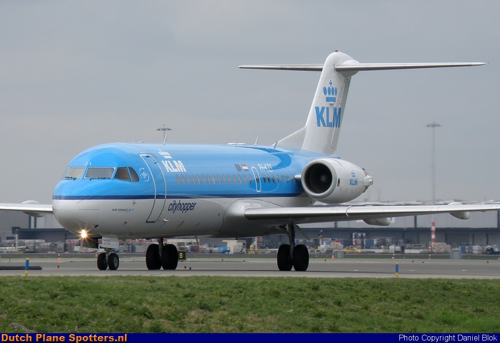 PH-KZT Fokker 70 KLM Cityhopper by Daniel Blok
