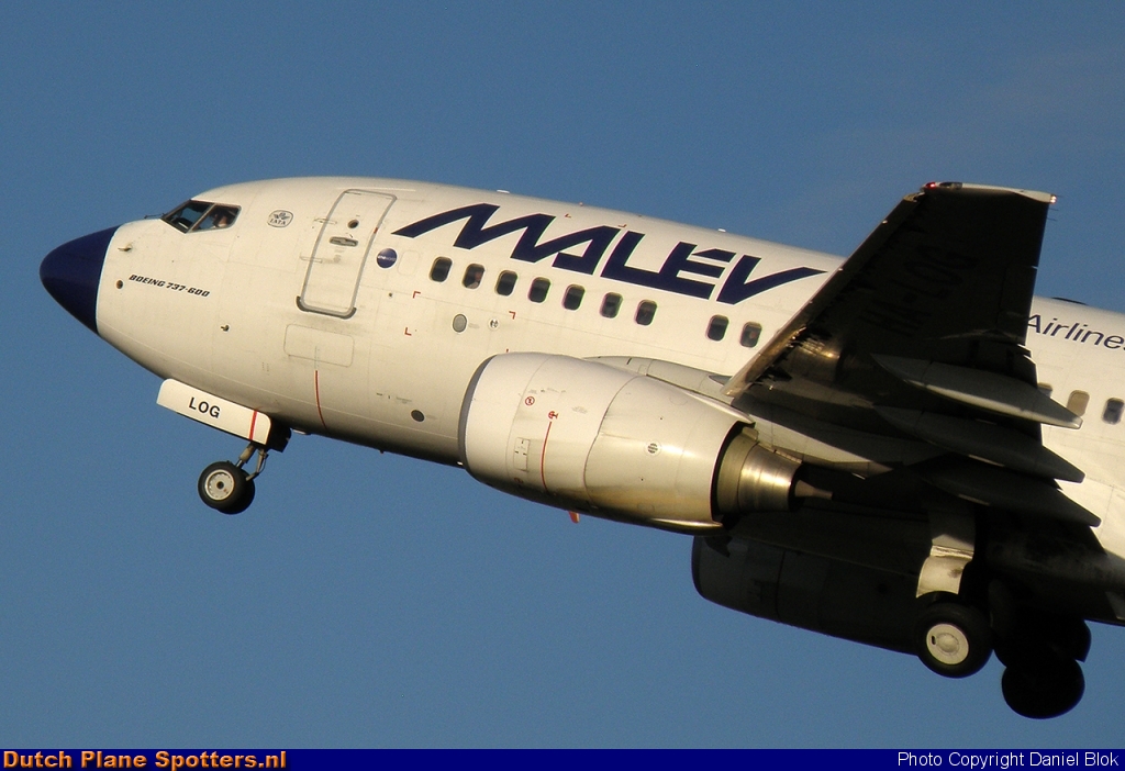 HA-LOG Boeing 737-600 Malev Hungarian Airlines by Daniel Blok