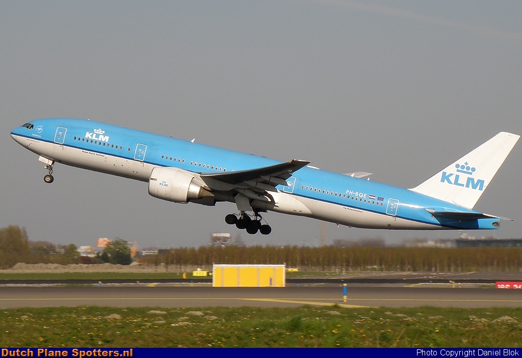 PH-BQE Boeing 777-200 KLM Royal Dutch Airlines by Daniel Blok