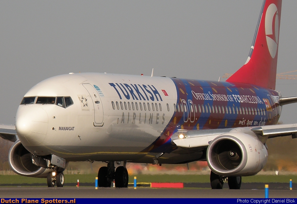 TC-JGY Boeing 737-800 Turkish Airlines by Daniel Blok