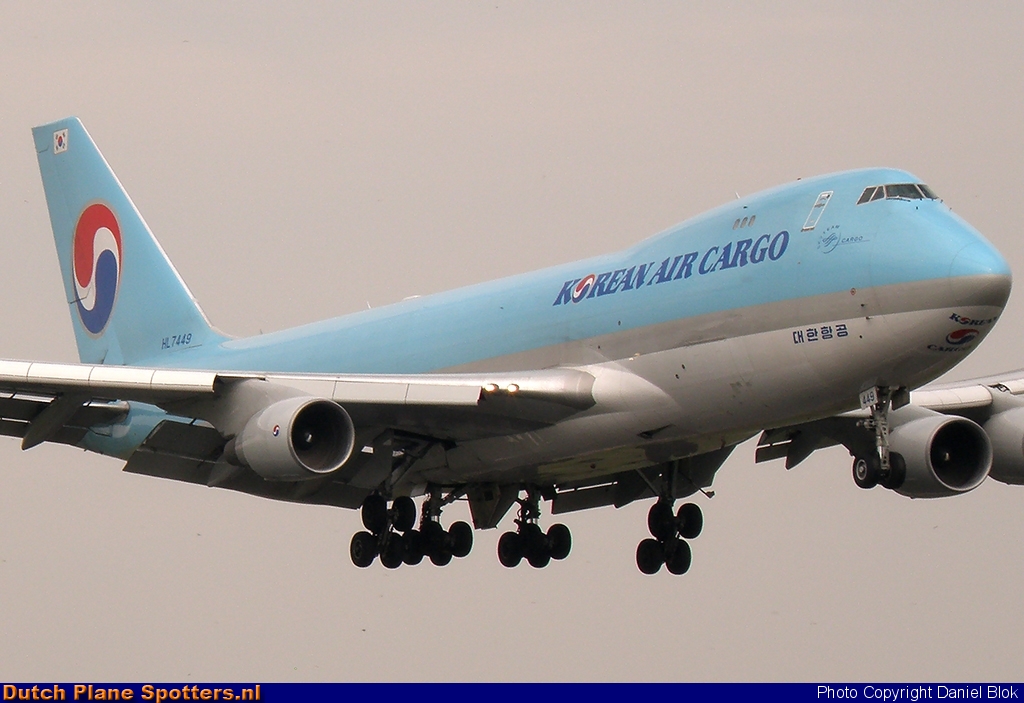 HL7449 Boeing 747-400 Korean Air Cargo by Daniel Blok
