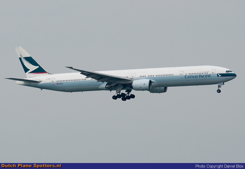 B-HNH Boeing 777-300 Cathay Pacific by Daniel Blok
