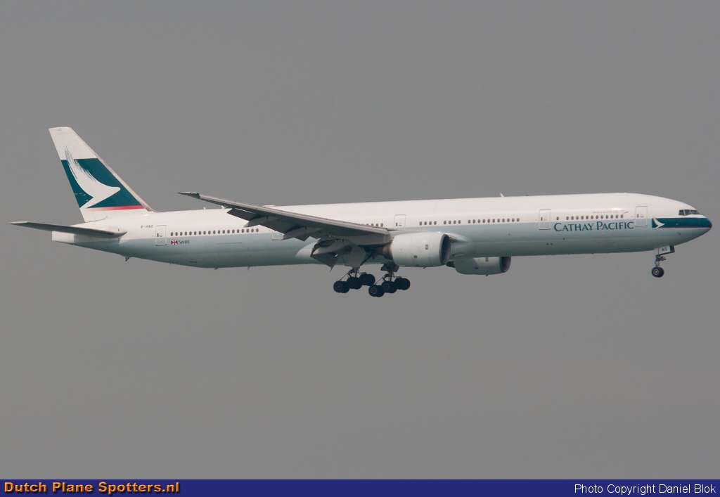 B-HNO Boeing 777-300 Cathay Pacific by Daniel Blok