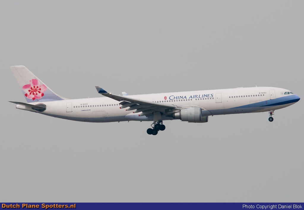 B-18353 Airbus A330-300 China Airlines by Daniel Blok