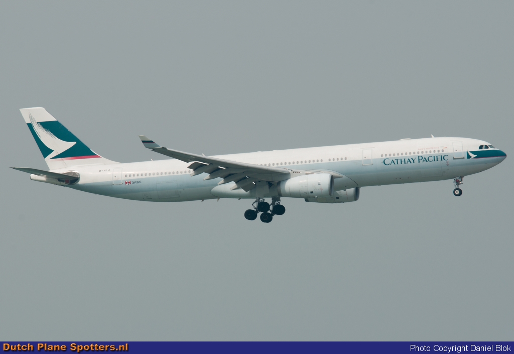 B-HLJ Airbus A330-300 Cathay Pacific by Daniel Blok