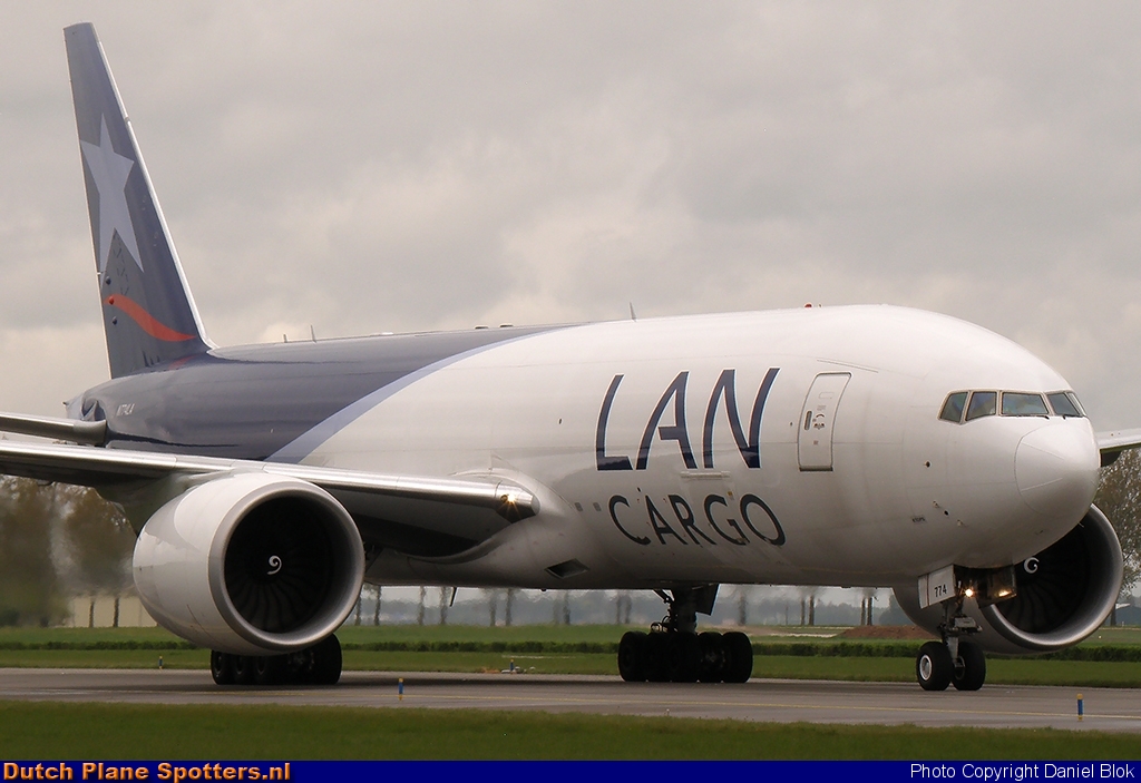 N774LA Boeing 777-F LAN Cargo by Daniel Blok